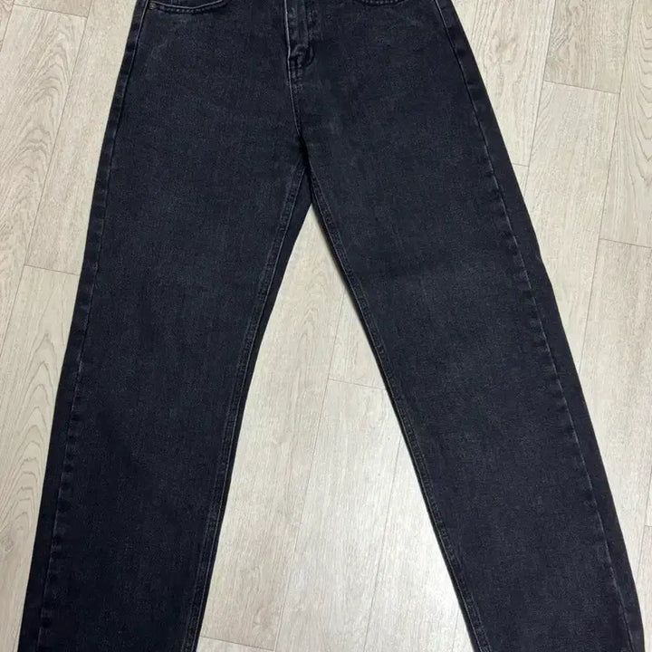 [BUNJANG] GLOWNY Jane Black Denim Pants / GLOWNY 제인 블랙 데님 팬츠