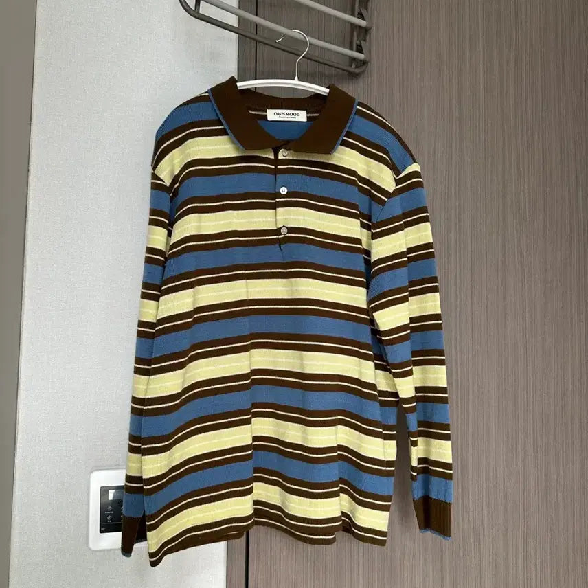 [SOLD OUT] OwnMood 스트라이프 칼라 니트