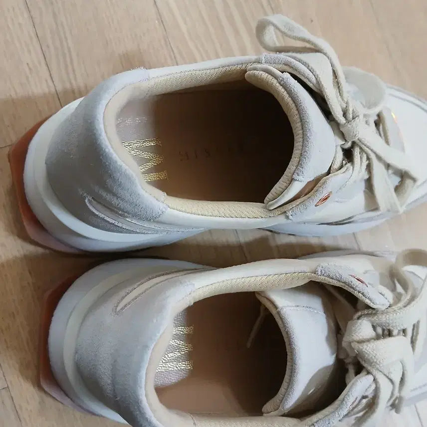 [BUNJANG] Misope Ivory Suede Women&