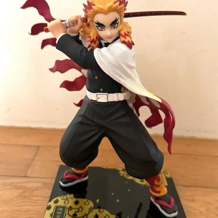 [BUNJANG] Demon Slayer Rengoku Kyojuro Figure / 귀멸의 칼날 이치방쿠지 무한열차 렌고쿠 쿄쥬로 피규어