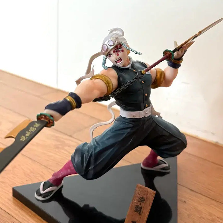 [BUNJANG] Demon Slayer Tengen Uzui Figure / 귀멸의 칼날 이치방쿠지 우즈이 텐겐 피규어