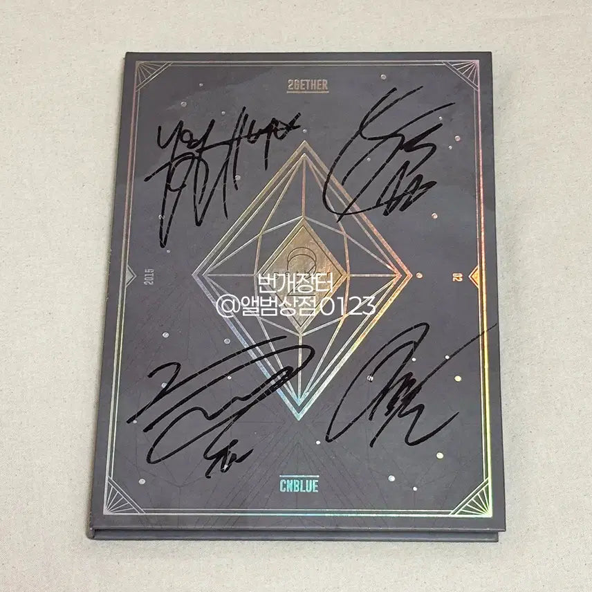 [BUNJANG] CNBLUE 2gether Signed Album / 씨엔블루(CNBLUE) 정규 2집 [2gether] 전원 친필 싸인 비매