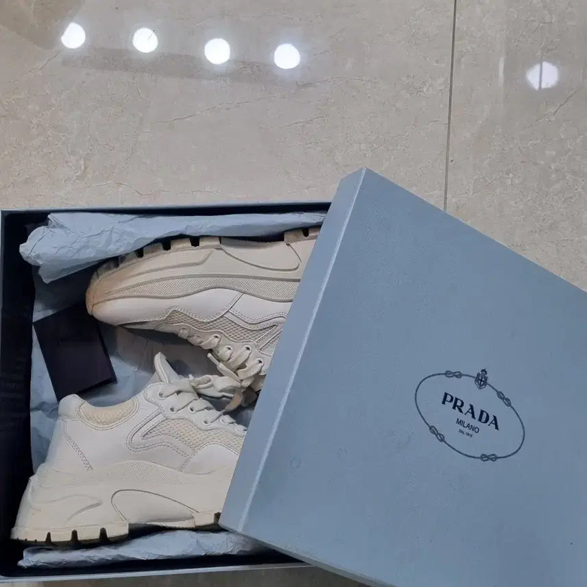 [BUNJANG] Prada Sneakers / 프라다 스니커즈