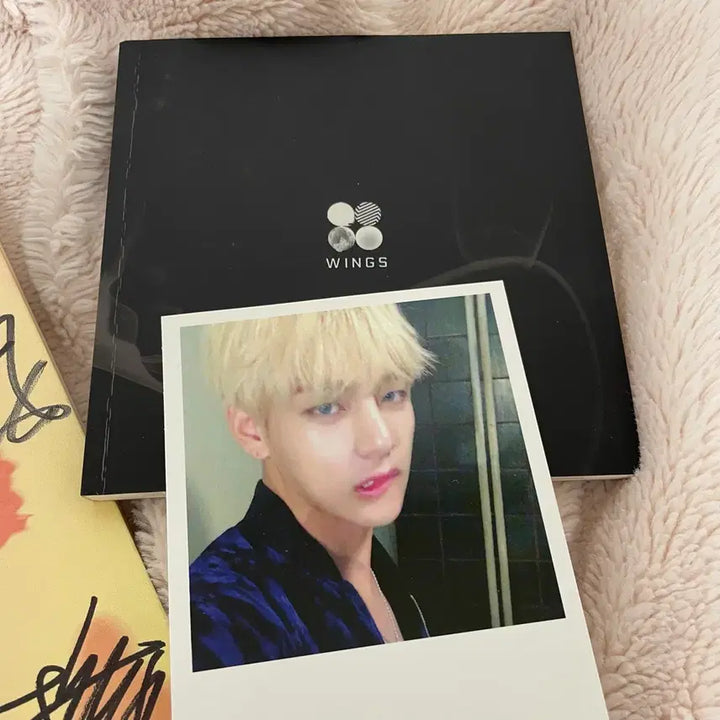[BUNJANG] BTS HYYH &amp; WINGS Autographed Album Bundle Set / 방탄 싸인 앨범 세트 4장 (화양연화 &amp; WINGS ) BTS signe