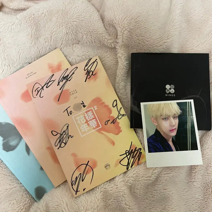 [BUNJANG] BTS HYYH &amp; WINGS Autographed Album Bundle Set / 방탄 싸인 앨범 세트 4장 (화양연화 &amp; WINGS ) BTS signe