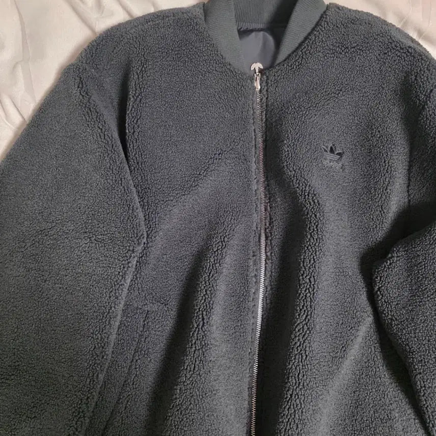 [BUNJANG] Adidas Reversible Bomber Jacket (M) - Mint Condition / 아디다스 리버시블 봄버 자켓 m사이즈 거의 새상품