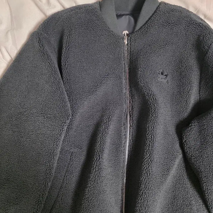 [BUNJANG] Adidas Reversible Bomber Jacket (M) - Mint Condition / 아디다스 리버시블 봄버 자켓 m사이즈 거의 새상품