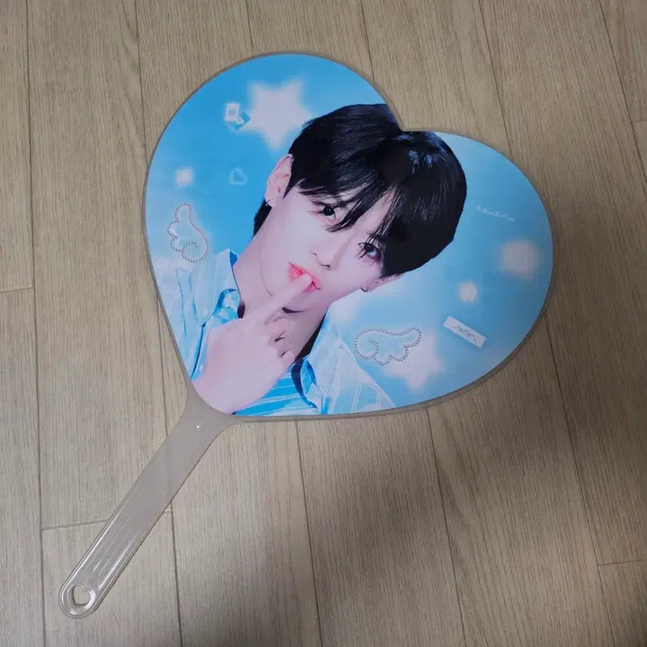 [BUNJANG] KANGMIN Zzadu Uchiwa / 강민 자두 우치와 (실사용 0회)