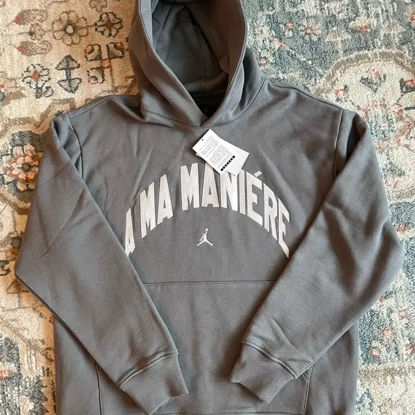 [BUNJANG] Jordan x A Ma Maniére Hoodie (New, M) / 조던 x 아마 마니에르 후드 (새제품. M. 100)