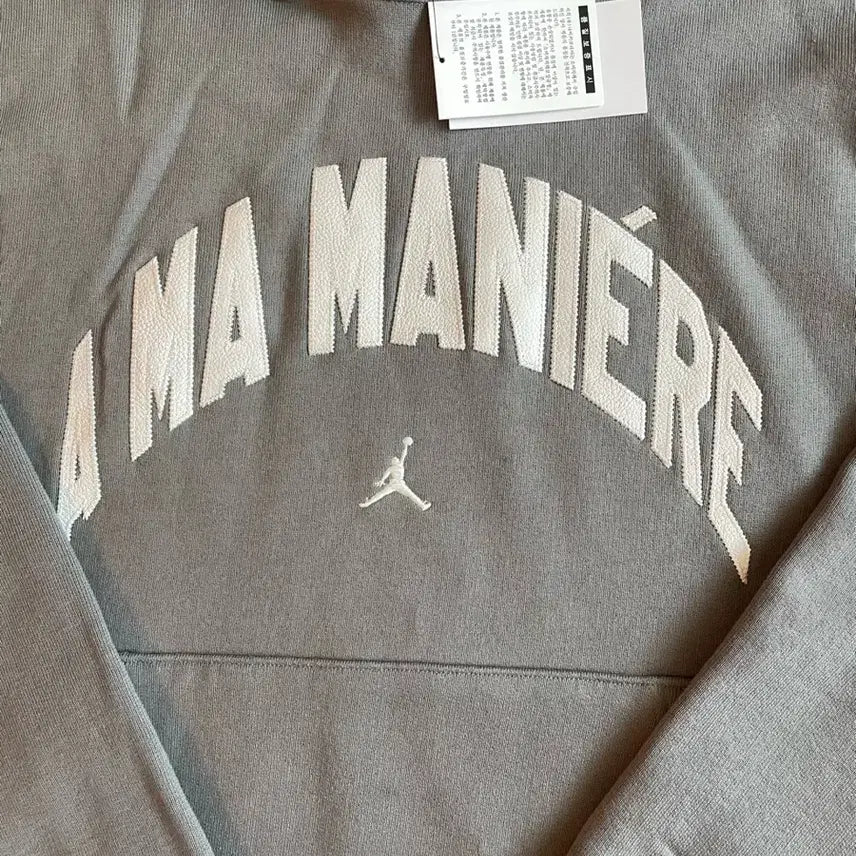 [BUNJANG] Jordan x A Ma Maniére Hoodie (New, M) / 조던 x 아마 마니에르 후드 (새제품. M. 100)