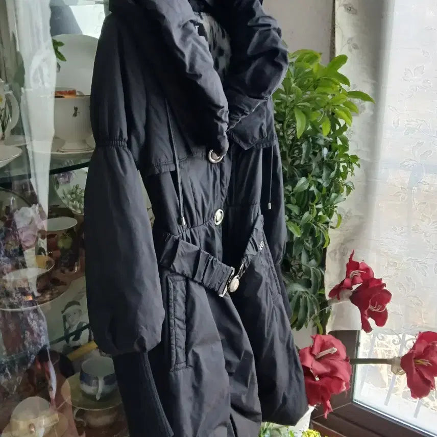 [BUNJANG] Black Hooded Long Padded Jacket (Size 55) / 검정색 후드 롱 패딩 자켓 55