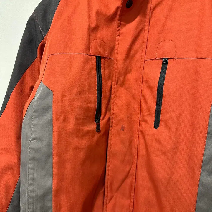 [BUNJANG] Calvin Klein Windbreaker Jacket / [Calvin Klein] 캘빈클라인 바람막이(내피 포함)