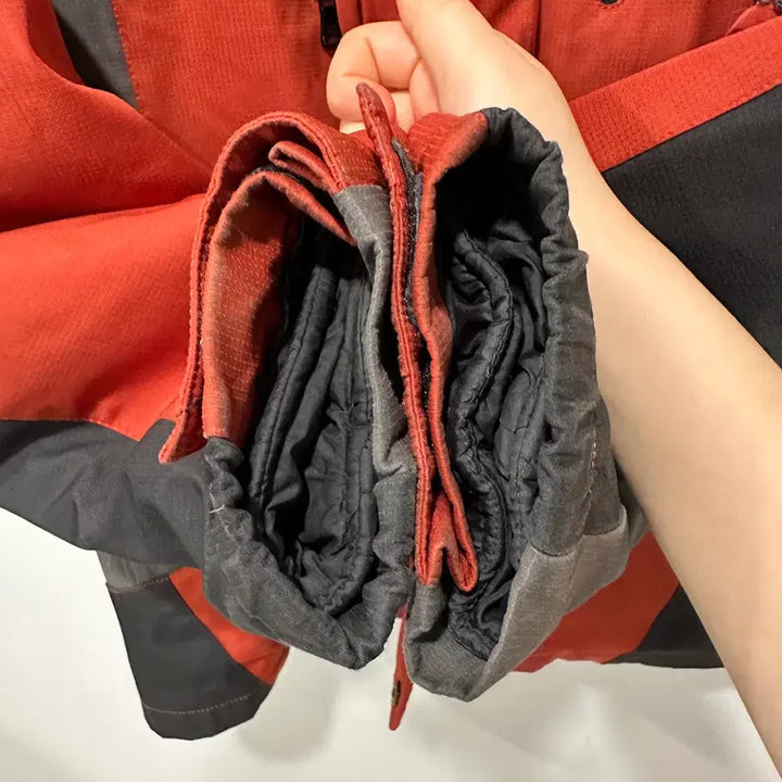 [BUNJANG] Calvin Klein Windbreaker Jacket / [Calvin Klein] 캘빈클라인 바람막이(내피 포함)