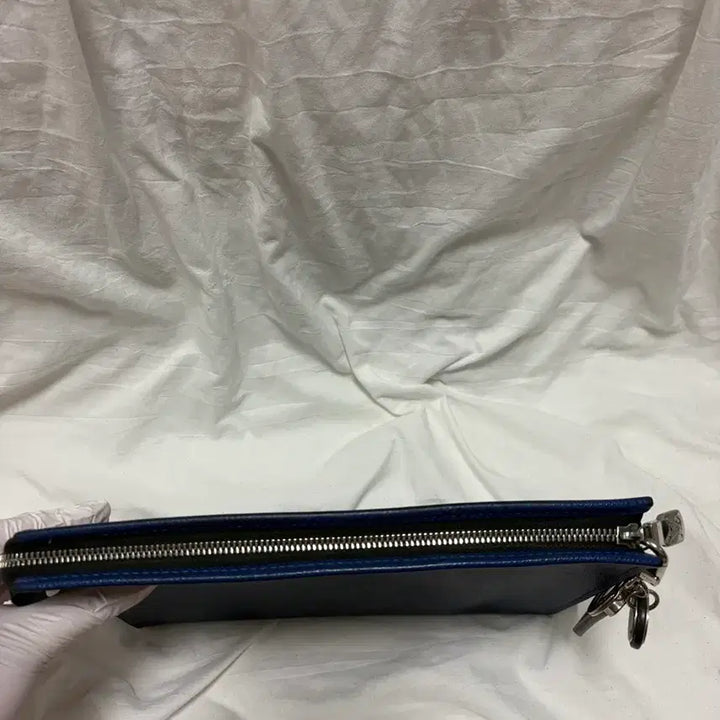 [BUNJANG] Louis Vuitton Pochette Voyage MM Clutch Pacific Blue / [키링포함/정품] 루이비통 포쉐트 보야주 MM 클러치 퍼시픽블루