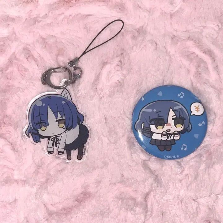 [BUNJANG] Bocchi The Rock! Ryo Keyring and Can Badge Bundle Set / 봇치더락 봇치더록 료 키링 캔뱃지 일괄 판매