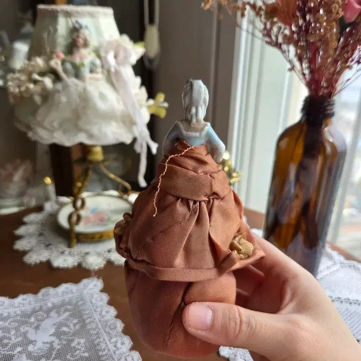 [BUNJANG] Vintage Half Doll Pin Cushion / 엔틱 빈티지 하프돌 핀쿠션