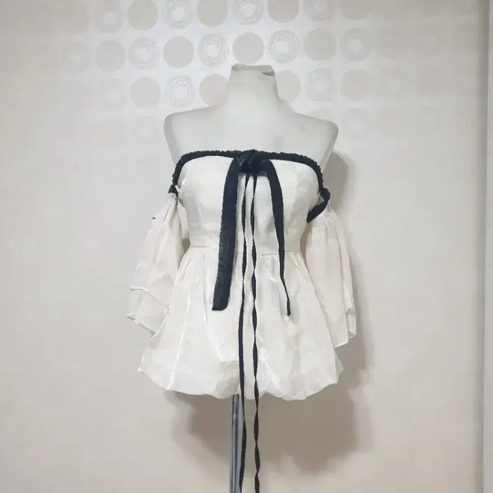 [BUNJANG] New Goddess Crop Top / 새것/여신/크롭티55/크롭탑55/레이스티55