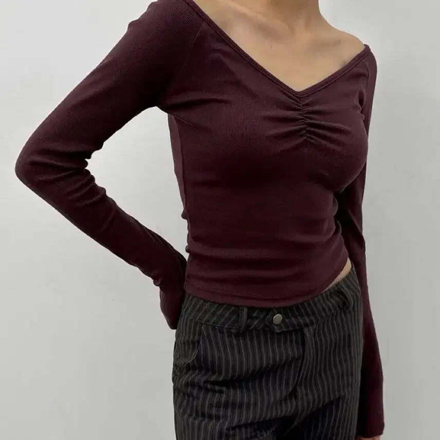 [BUNJANG] Blackup Shirring Long Sleeve Burgundy Top / (방금 배송 받은 새상품)블랙업 셔링 긴팔티 버건디