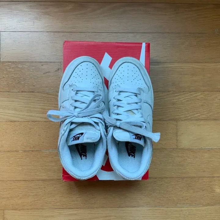 [BUNJANG] Nike Dunk Low Triple White 230 Sneakers / 나이키 덩크 로우 트리플 화이트 230