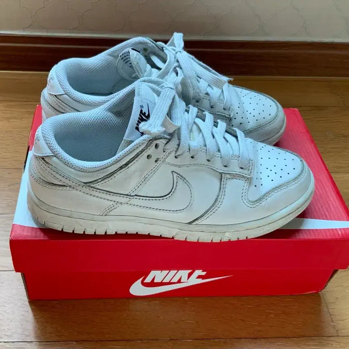 [BUNJANG] Nike Dunk Low Triple White 230 Sneakers / 나이키 덩크 로우 트리플 화이트 230