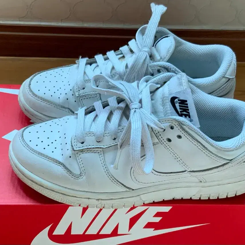 [BUNJANG] Nike Dunk Low Triple White 230 Sneakers / 나이키 덩크 로우 트리플 화이트 230