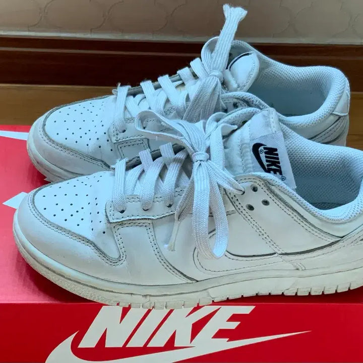 [BUNJANG] Nike Dunk Low Triple White 230 Sneakers / 나이키 덩크 로우 트리플 화이트 230