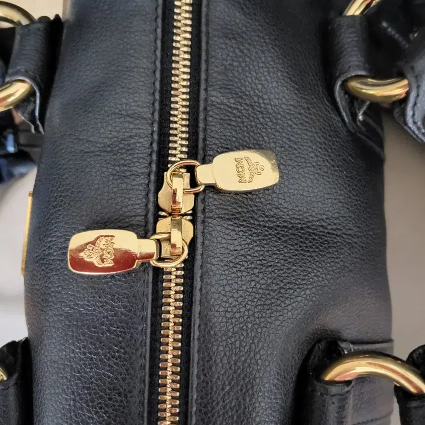 [BUNJANG] MCM Leather Mini Tote Bag / MCM 블랙 레더 토트백 미니백