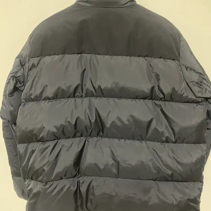[BUNJANG] Project M Black Padded Jumper / 프로젝트M 점퍼