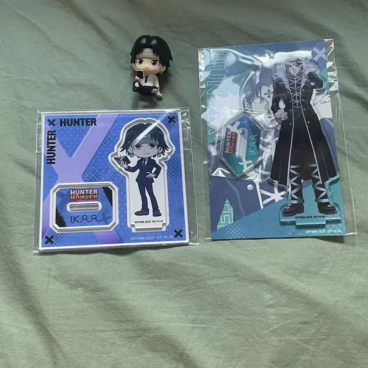[BUNJANG] Hunter x Hunter Chrollo Acrylic &amp; Gacha Bundle Set / 헌터헌터 클로로 아크릴, 가챠 일괄