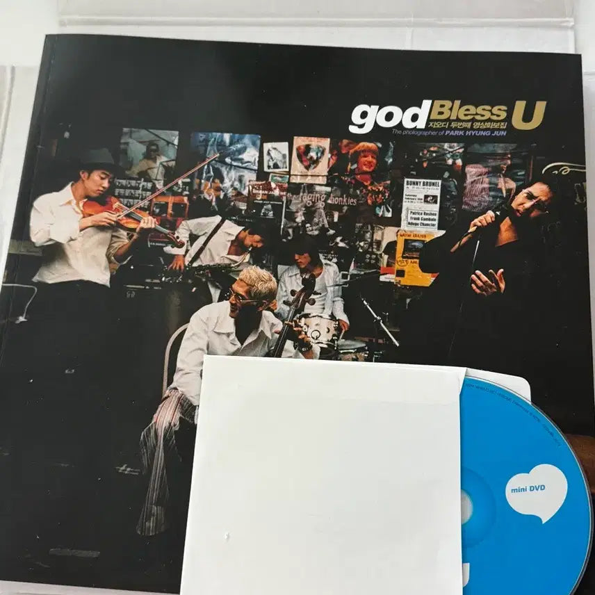 [SOLD OUT] god 지오디 영상화보집 <god Bless U>