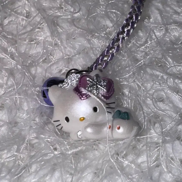 [BUNJANG] Vintage Hello Kitty Hokkaido Lavender Charm Strap / 고전 키티 훗카이도 라벤더 챠미 키티스트랩