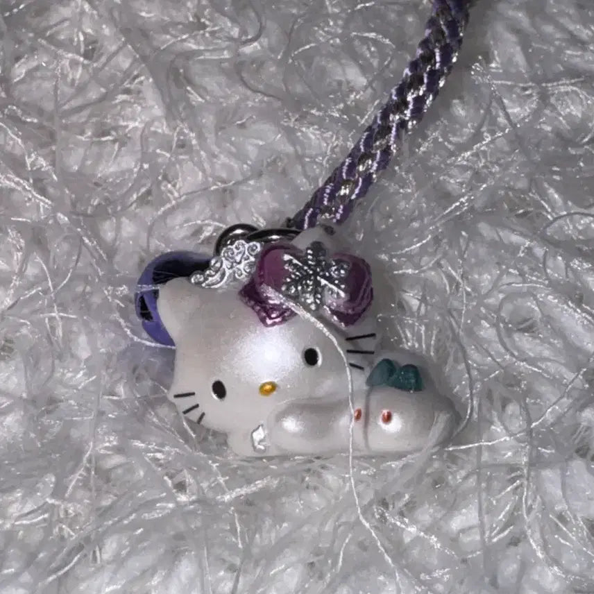 [BUNJANG] Vintage Hello Kitty Hokkaido Lavender Charm Strap / 고전 키티 훗카이도 라벤더 챠미 키티스트랩