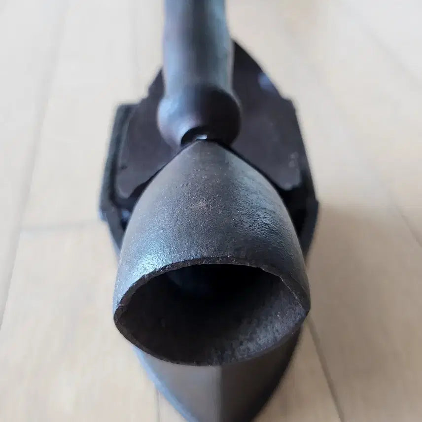 [BUNJANG] Vintage Iron Charcoal Iron / 빈티지 무쇠 숯 옛날다리미 (골동품)