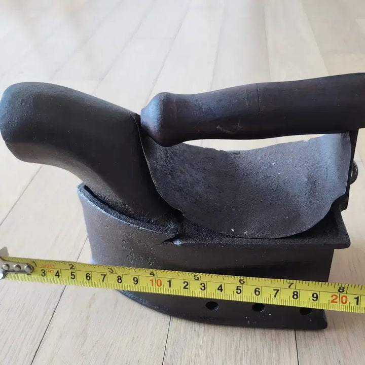 [BUNJANG] Vintage Iron Charcoal Iron / 빈티지 무쇠 숯 옛날다리미 (골동품)
