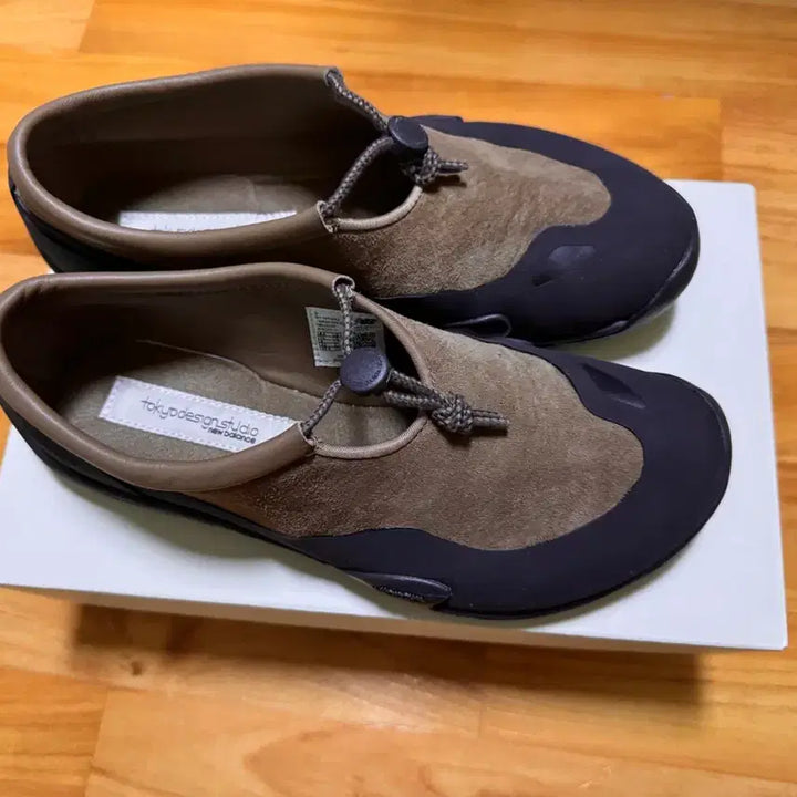 [SOLD OUT] 뉴발란스 x 도쿄 디자인 스튜디오 MT10T
