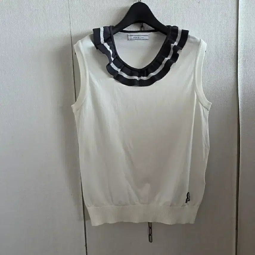 [BUNJANG] MARK&amp;LONA White Sleeveless Knit Top / MARK&amp;LONA 화이트 민소매 니트45000