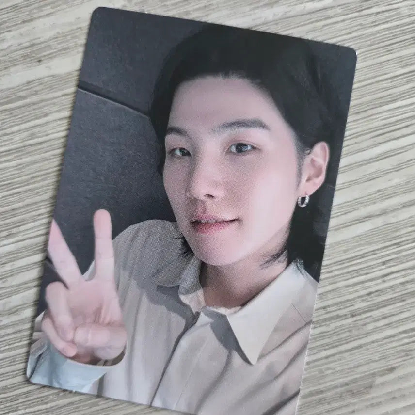 [BUNJANG] BTS Suga Arirang Photocard + Keyring Set / 방탄소년단 슈가 아리랑 랜덤포카 + 키링 세트 (팬클럽포카선물로드려요)