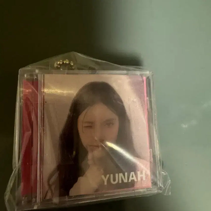 [BUNJANG] ILLIT Yunah Gacha Acrylic Keyring (Sealed) / 아일릿 윤아 가챠 아크릴 키링 미개봉