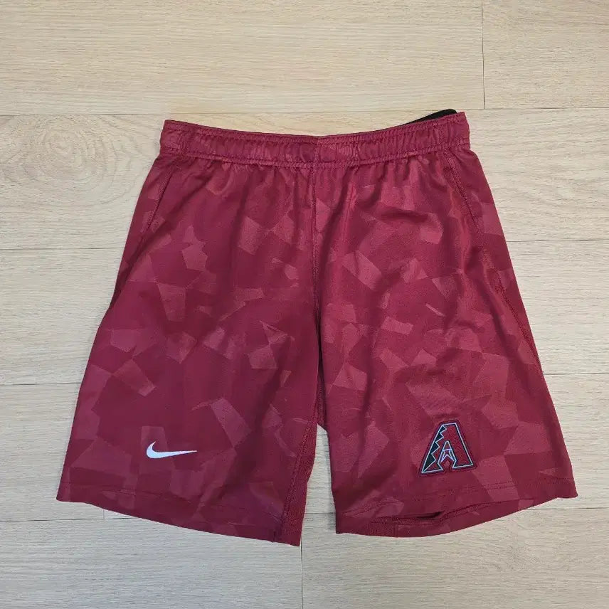 [BUNJANG] Nike Authentic Dri-FIT Arizona Diamondbacks Shorts / 나이키 어센틱 드라이핏 애리조나 다이아몬드백스 반바지 S(31~33)