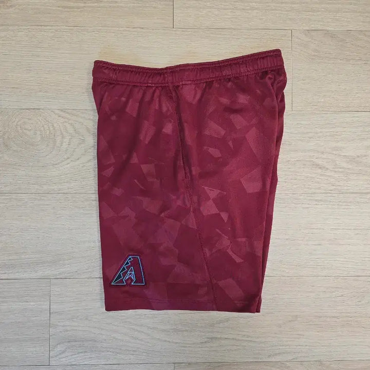 [BUNJANG] Nike Authentic Dri-FIT Arizona Diamondbacks Shorts / 나이키 어센틱 드라이핏 애리조나 다이아몬드백스 반바지 S(31~33)
