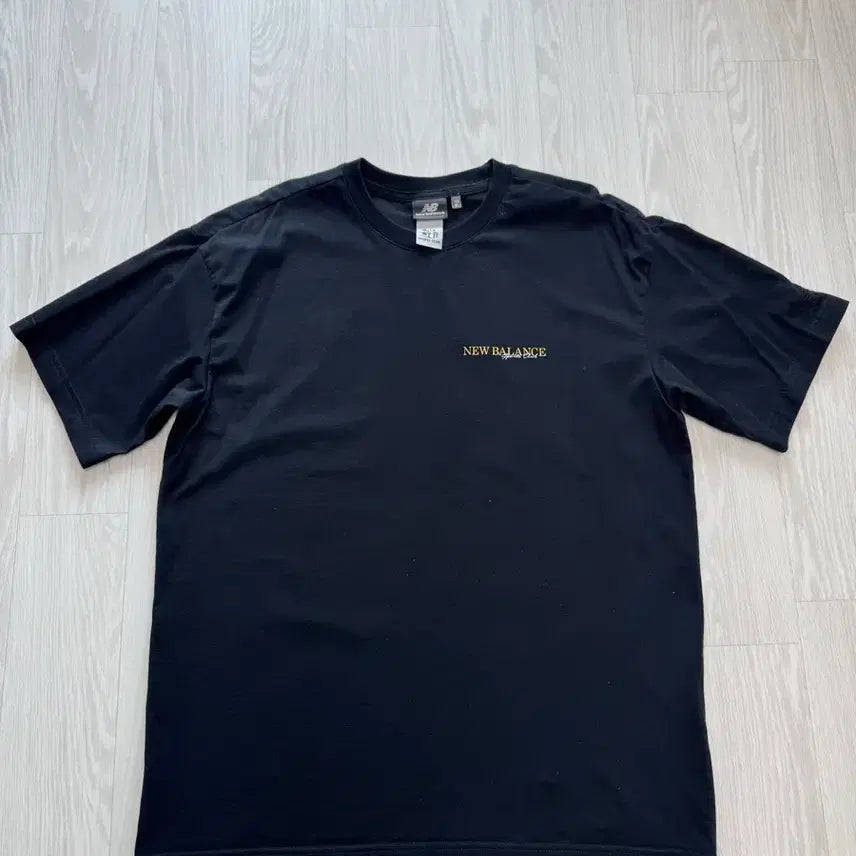 [BUNJANG] New Balance Black Short Sleeve T-Shirt - XL Size / 뉴발란스 검정 반팔 티셔츠 XL사이즈