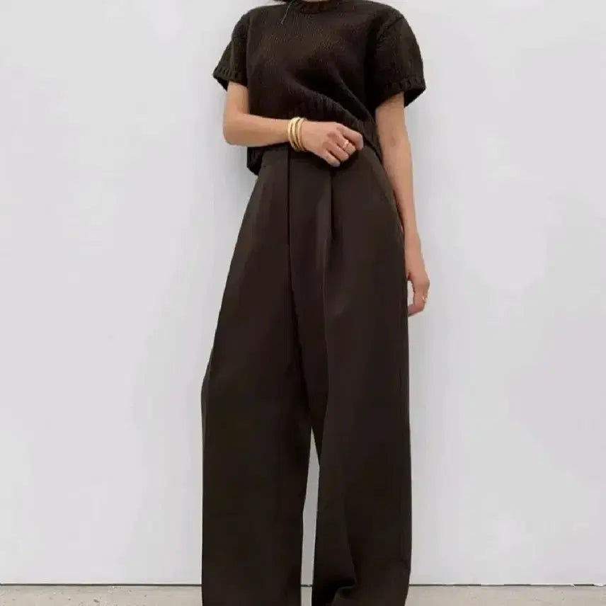 [BUNJANG] 45th Street Crop Round Knit - Brown / 45번가 레스베이지 크롭 라운드 니트 - 브라운