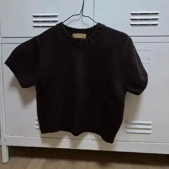 [BUNJANG] 45th Street Crop Round Knit - Brown / 45번가 레스베이지 크롭 라운드 니트 - 브라운