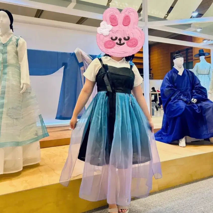 [BUNJANG] Kkotgilgeotneun Seoul Gradient Split Skirt Bustier Dress / 꽃길걷는서울 꽃서울 그라데이션 갈래치마 뷔스티에 원피스