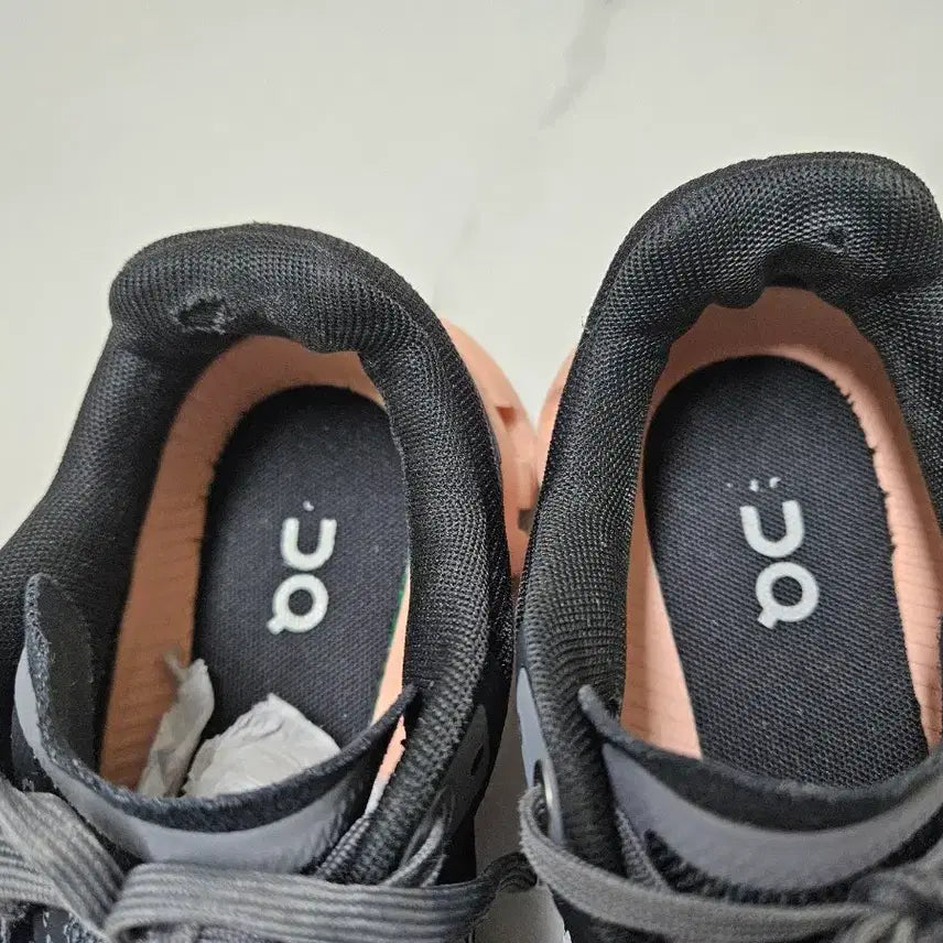 [BUNJANG] On Running Cloudflow Sneakers / [245]온러닝 클라우드플로우