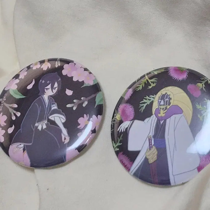 [BUNJANG] Bleach Thousand-Year Blood War Rukia Mayuri Bundle Set Can Badge / (일괄) 블리치 천년혈전 루키아 마유리 캔뱃지