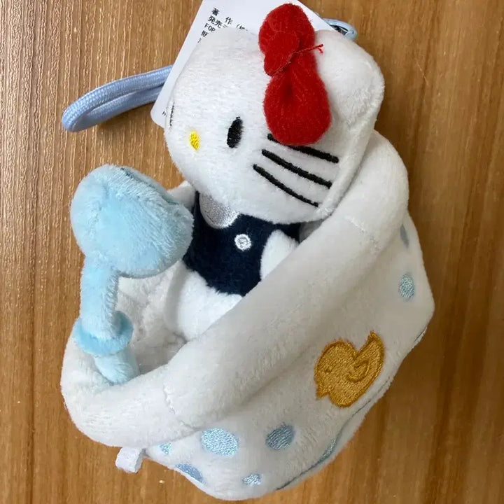[SOLD OUT] 헬로키티 욕조키티 키링