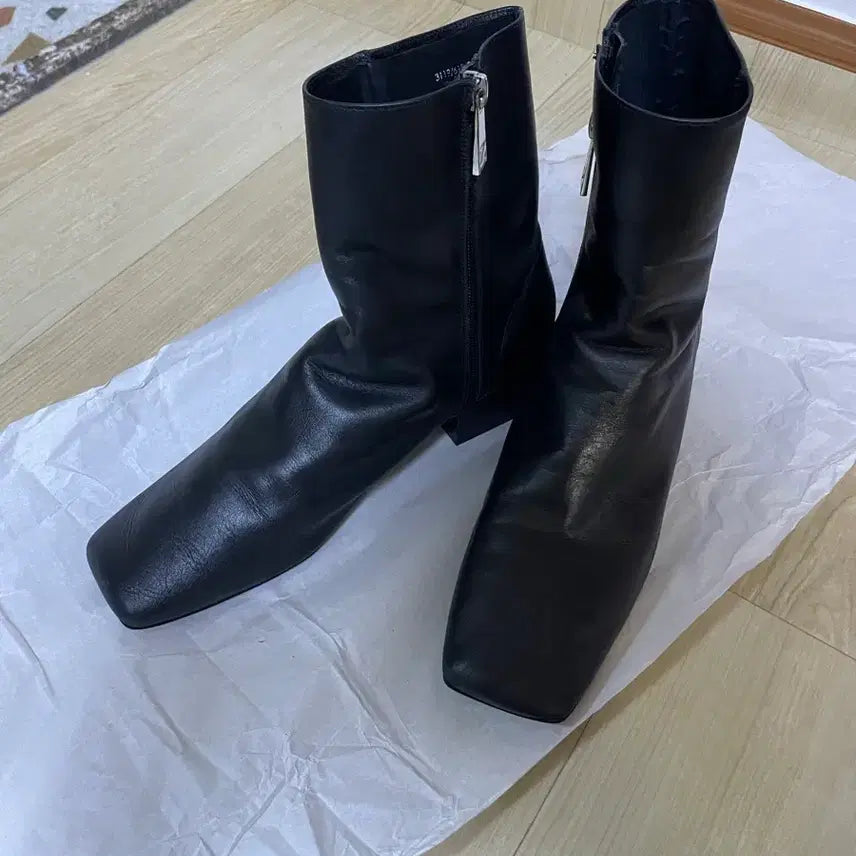 [BUNJANG] ZARA Leather Ankle Boots / 자라 가죽 부츠 블랙 40