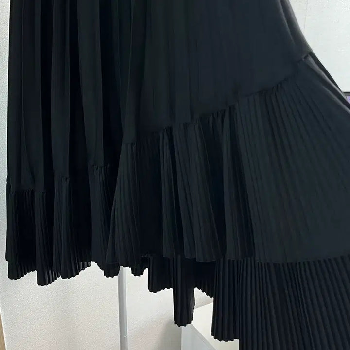 [BUNJANG] Black Pleated Long Skirt / 블랙 플리츠 롱 스커트