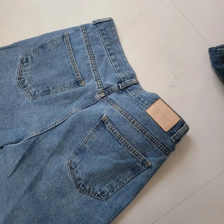 [BUNJANG] Denim Wide Jeans / 데님 와이드 청바지